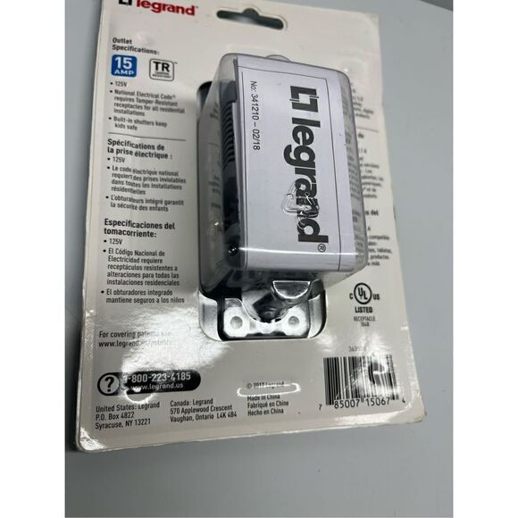 LEGRAND Radiant Tamper Resistant 2 USB 3.1A Outlet 15 Amp 125V - Picture 6 of 7